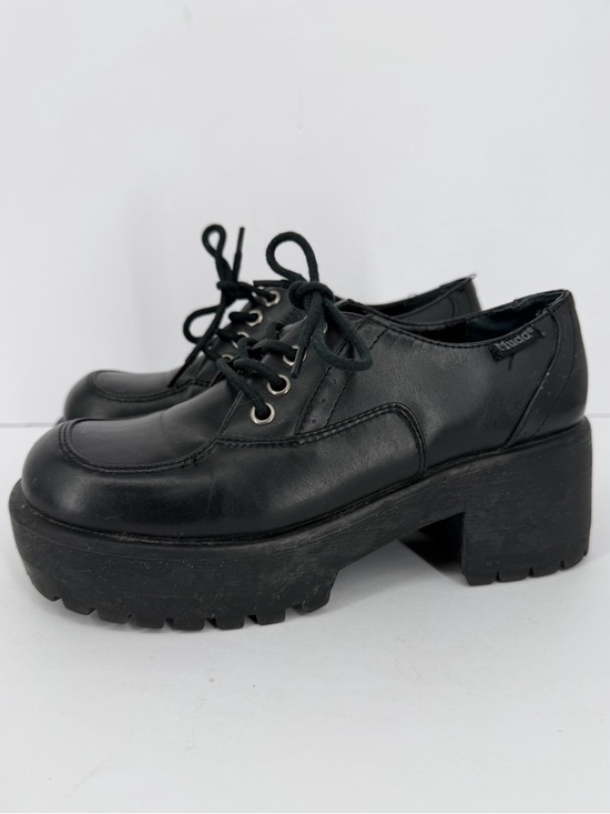 Mudd Shoes - Vintage 90s y2k Mudd Chunky Heel Platform Oxford Penny Loafers Size 6.5 Punk